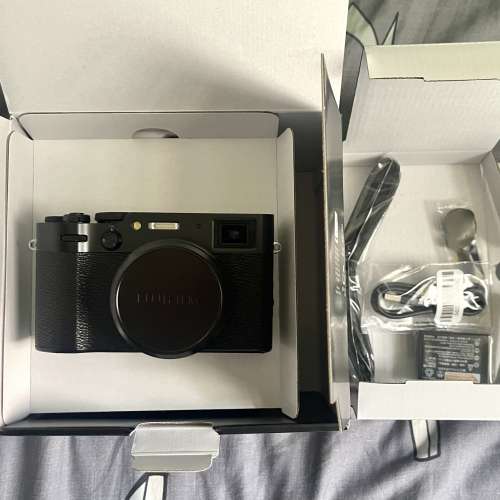 全新 Fujifilm X100vi  [購自美國adorama]
