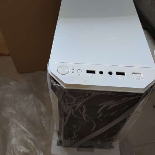 出售小型電腦-工作編程剪片娛樂遊戲多開掛網模擬器等等可用