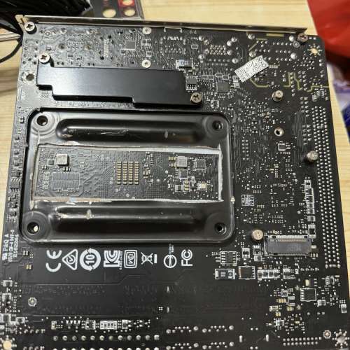 MSI B550I Wi-Fi 故障板