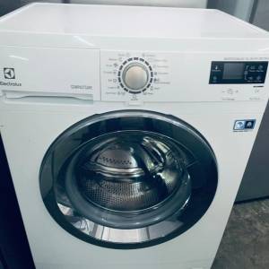 洗衣機 伊萊克斯 纖薄洗衣機 (7kg, 1200轉/分鐘) EWS1276CIU #二手電器 #最新款 包...