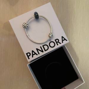 Pandora手鏈+兩吊墜（全新有收據）