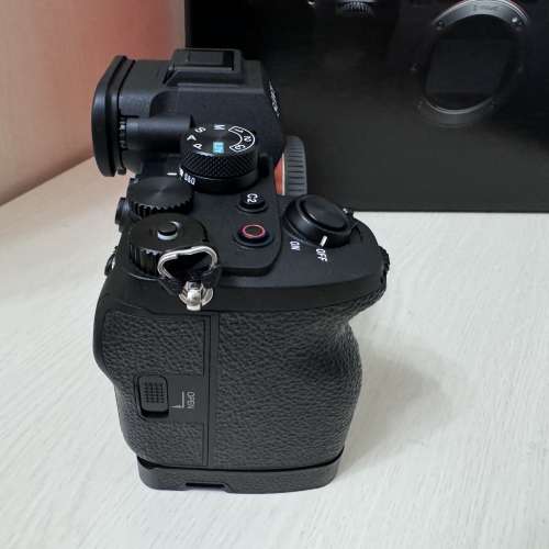 Sony a74