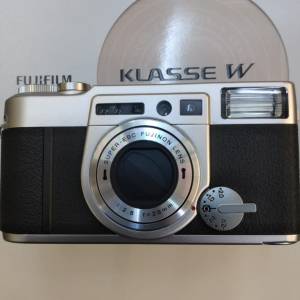 (全球唯一全新貨品）Vintage Fujifilm Klasse W Silver Version Film Camera