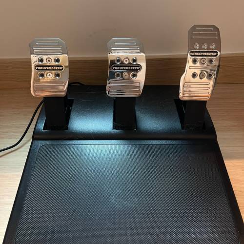 Thrustmaster T300法拉利軚盤&TH8S
