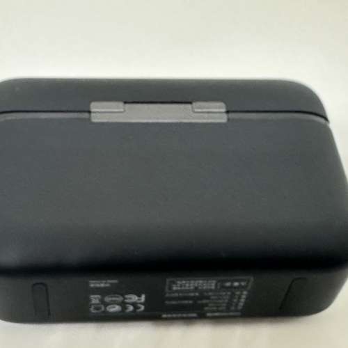 綠巨能快充充電器