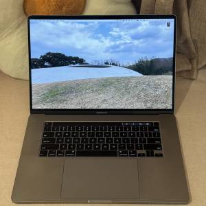 Apple Macbook Pro 2019 16" (i7, 512GB, 16gb ram)