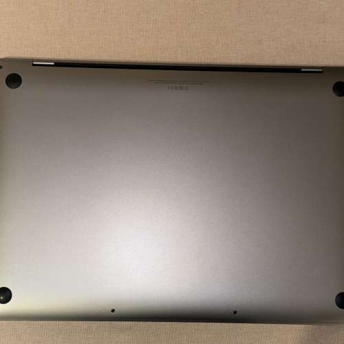 Apple Macbook Pro 2019 16" (i7, 512GB, 16gb ram)