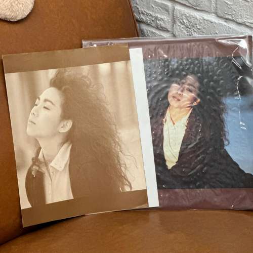 出售憶蓮 透明膠一隻，有歌詞及海報，有意請pm我，謝謝