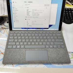 Surface pro 5 95% New with keyboard win11 pro
