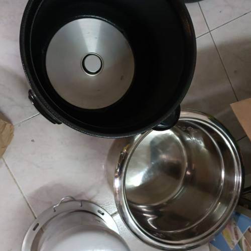 Anima 微電腦分体式多用途燉煲10L,外表有歲月銹点，內裏新正，清位價$80