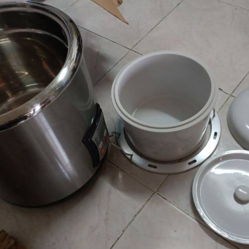 Anima 微電腦分体式多用途燉煲10L,外表有歲月銹点，內裏新正，清位價$80