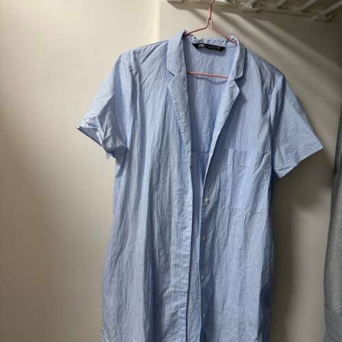 Zara  Size: XS Length: 70cm