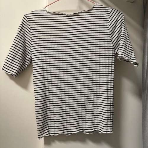 黑白間條tee shirt  Brand: VIS, Japn Flex tshirt Length: 52cm Waist: 72cm-94cm