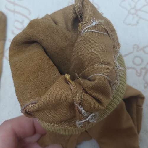 全新 淺啡色燒焊手套一對 勞工手套 燒焊手襪 建築手套 野營燒烤手套 耐磨 耐熱 寵物...