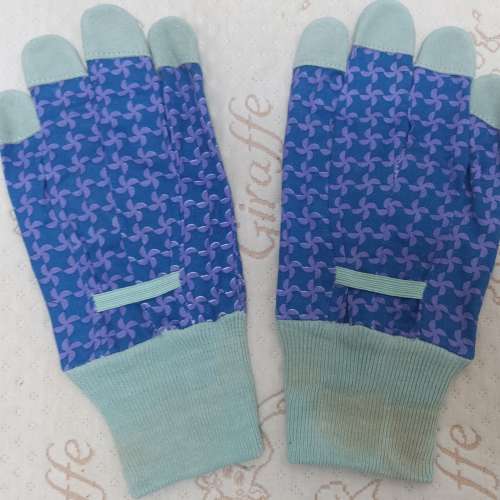 全新 灰綠色+紫花圖案燒焊手套 燒焊手襪 勞工手套 建築手套 野營燒烤手套 耐磨 耐熱...