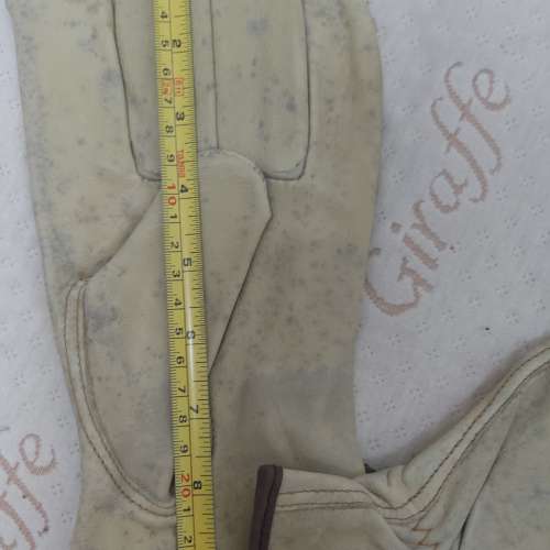 全新 米色全皮燒焊手套一對 野營燒烤手套 燒焊手襪 建築手套 勞工手套 耐磨 耐熱 寵...