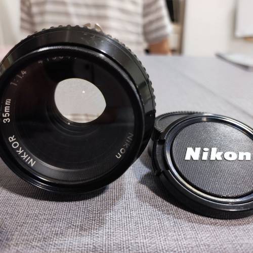 Nikon 35mm f1.4