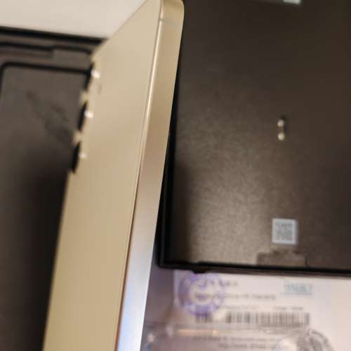 接近全新 samsung s24plus s24+ 256GB  淡奶黃，香港行貨有單有保養