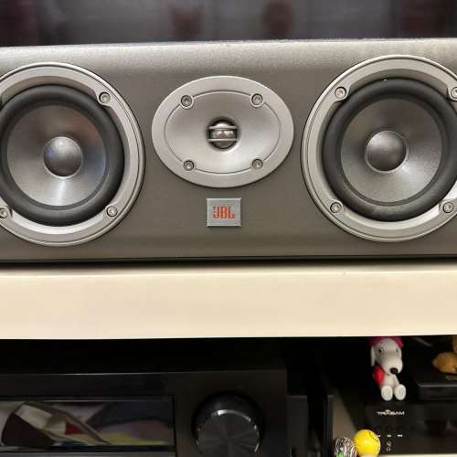 JBL 中置喇叭