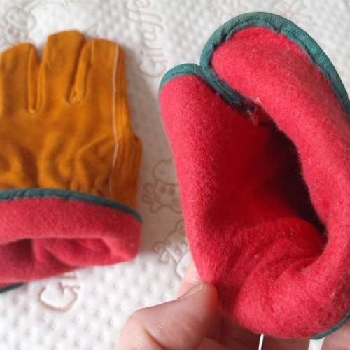 全新 泥黃色全皮厚料燒焊手套一對 燒焊手襪 勞工手套 建築手套 野營燒烤手套 耐磨 ...