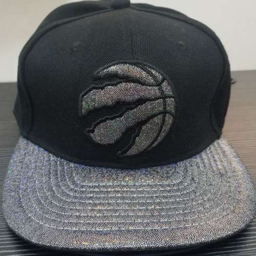 Mitchell & Ness NBA Canada Toronto Raptors Basketball Cap Hat 加拿大多倫多暴龍...