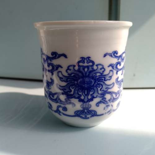 景德鎮(四方印)中式茶杯: 圖案主題: 1.湖北恩施,譚家村, 2.昭君故里(新舊如圖)$260