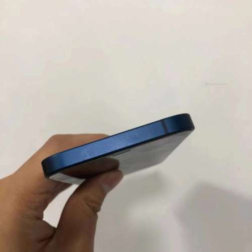 Iphone 12 256GB 行貨，電池效能100 %