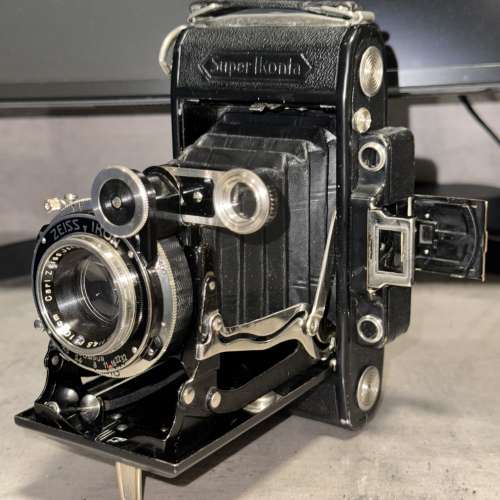 即買即用! 菲林放大機連鏡頭 + Zeiss 6x9 中片幅相機 + 日本中片幅相機