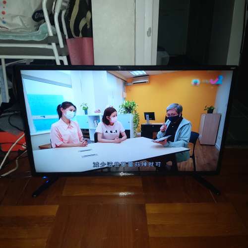 TopconPro 32” SMART LED iDTV