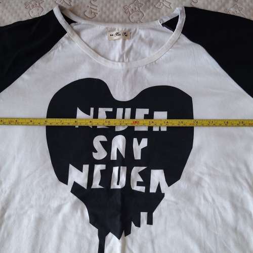 全新黑白圖案短袖T-Shirt 上衣 T恤 襯衫 襯衣 tee恤 短袖衫