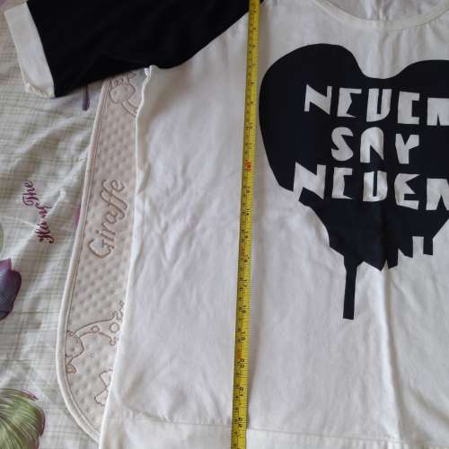 全新黑白圖案短袖T-Shirt 上衣 T恤 襯衫 襯衣 tee恤 短袖衫