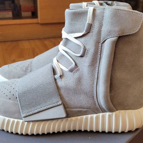 adidas Yeezy 750 Boost Light Brown (初版)