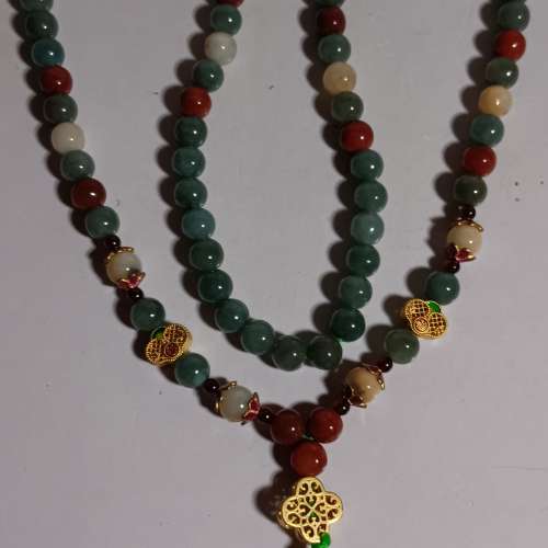 8mm24寸油青工藝品款珠串其中一條用橡筋繩穿成可作手串佩戴每條260元, 兩條420元。...