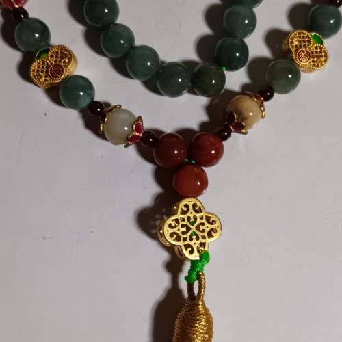 8mm24寸油青工藝品款珠串其中一條用橡筋繩穿成可作手串佩戴每條260元, 兩條420元。...