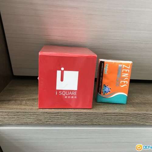 全新 I Square memo 紙 一大疊 8.5cm x 8.5cm x 高9cm