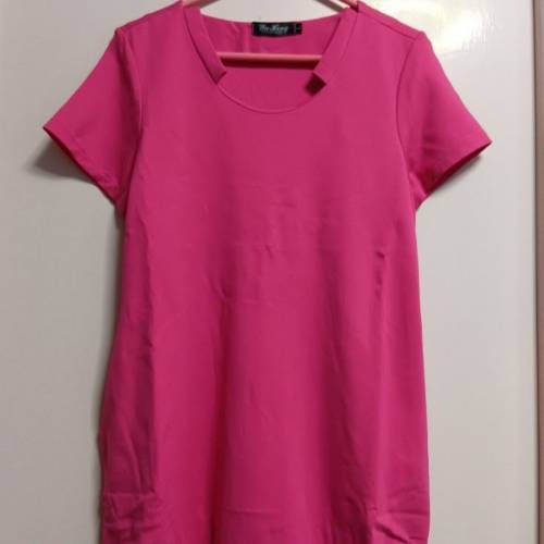 (只限將軍澳地鐵站交收)粉紅色連身衫 Size L