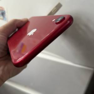 Iphone xr 256gb, battery 100,港版雙卡，剛換新電池，電池健康度100!