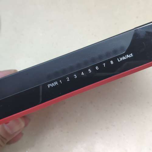 level one 8-Port Gigabit Switch