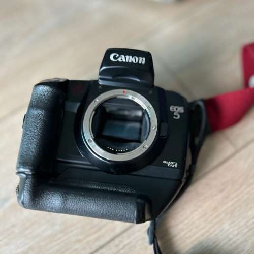 Canon EOS 5QD (菲林機）連直倒手把