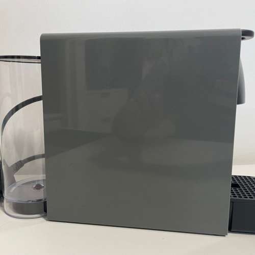 (極新) Nespresso Essenza Mini 灰色 咖啡機