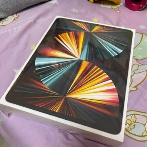 iPad Pro 12.9-inch (5th Generation) Wi-Fi，銀色，全新港行沒拆封的