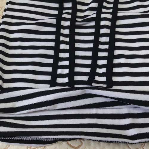 全新黑白橫間條背心 打底衫 上衣 襯衫 襯衣 掛頸綁繩背心 綁頸帶背心 吊帶 背心 領...