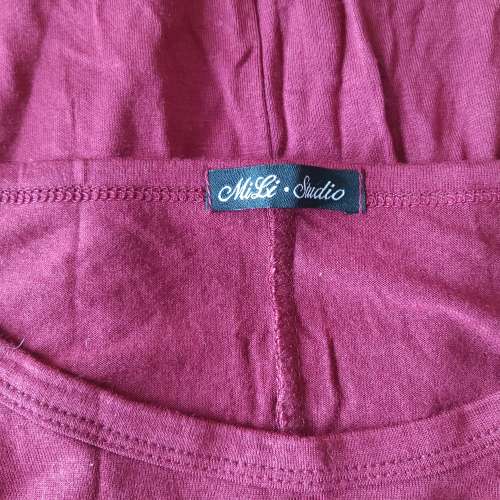 全新棗紅色中袖淨色T-Shirt 上衣 中袖T恤 襯衫 襯衣 中袖tee恤 短袖衫 中袖衫