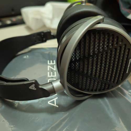audeze mm100