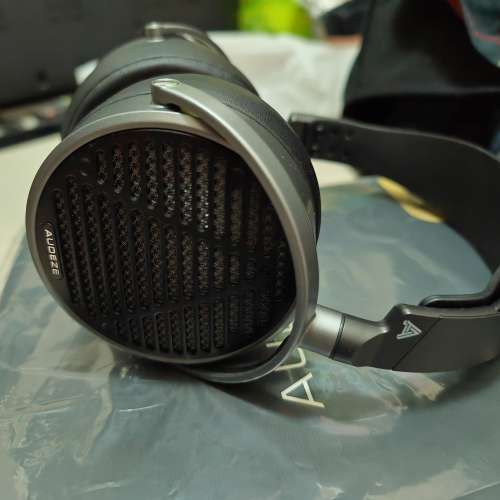 audeze mm100