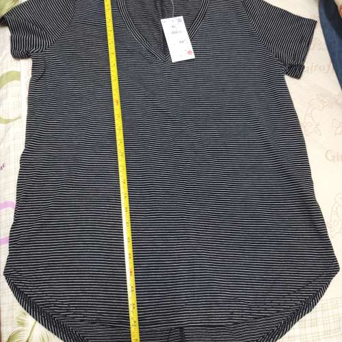 全新黑白間條短袖T-Shirt 上衣 T恤 襯衫 襯衣 tee恤 短袖衫