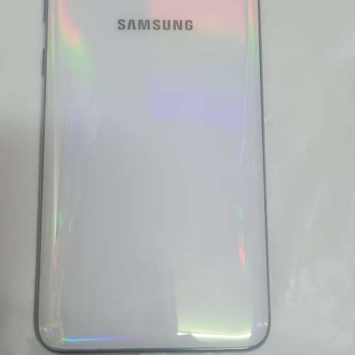 出售Samsung A70 6GB RAM 128GB白色雙咭行貨