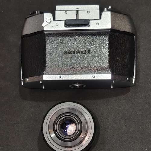 EXA 1b + 50/2.8 連保護套 Film Camera