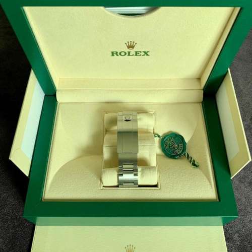 Rolex Sea-Dweller 126600 （單紅）