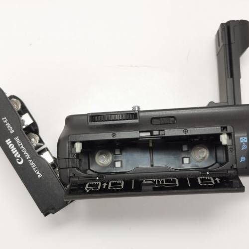 Canon BG-E2 grip